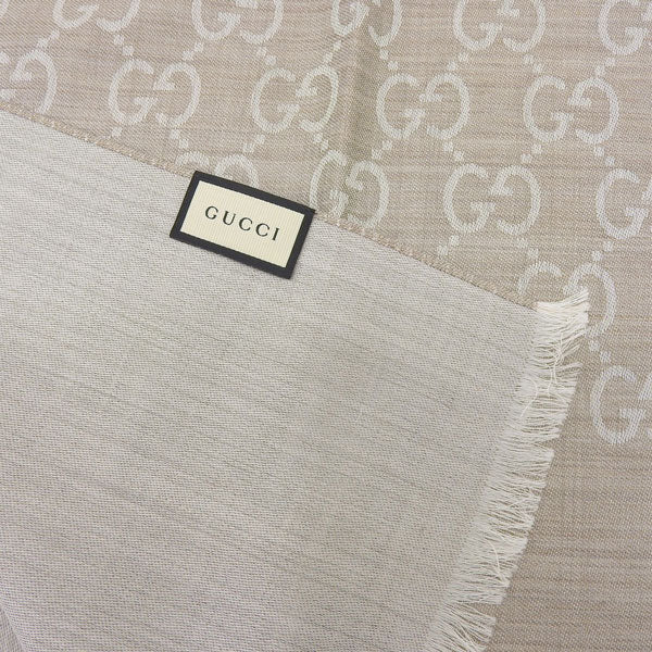 グッチ GUCCI グッチ GG柄 ストール 女性 レディース プレゼントライトベージュ ウール70%xシルク30% 1659043g6469500 アウトレット ギフトケース付き