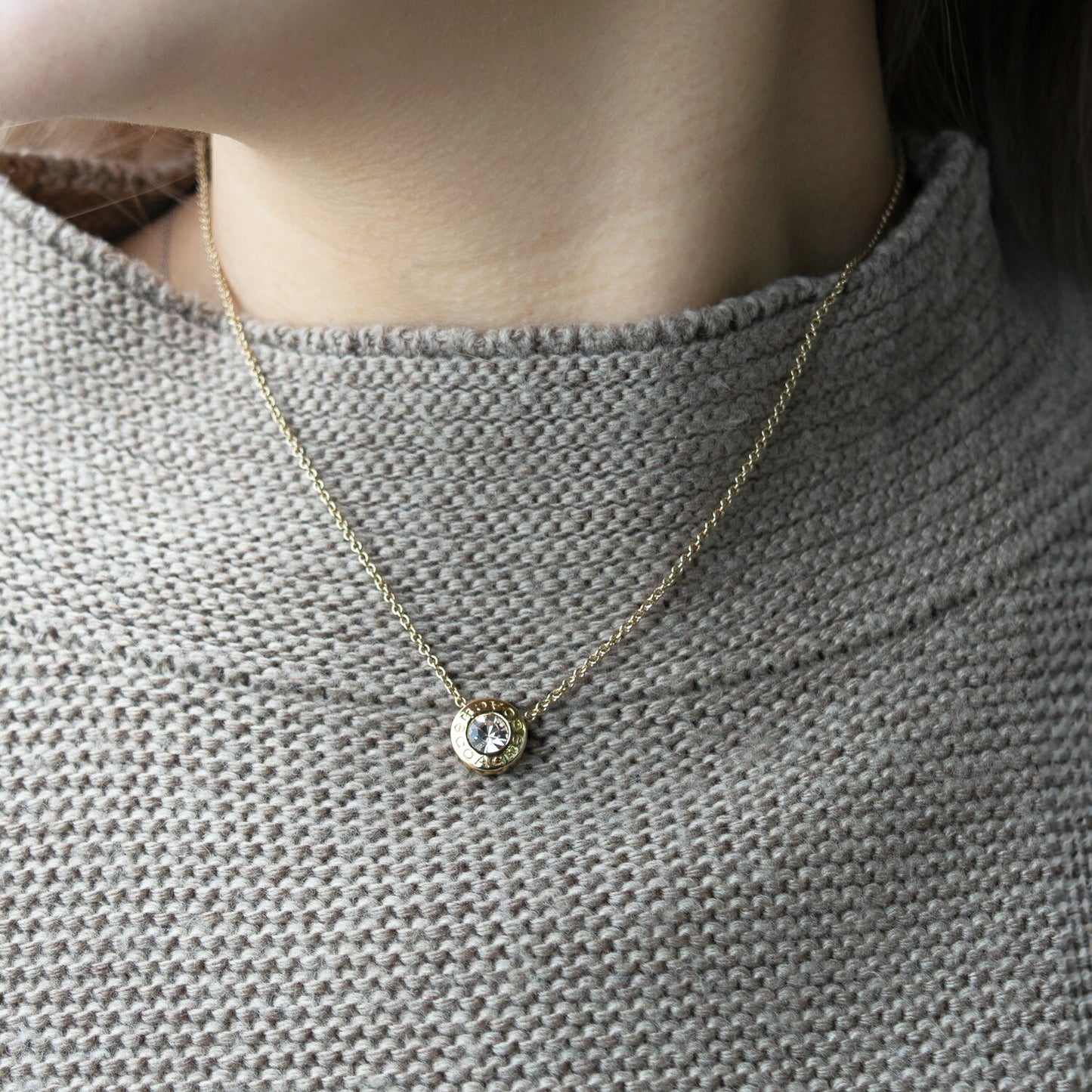 COACH コーチ OPEN CIRCLE STONE STRAND NECKLACE