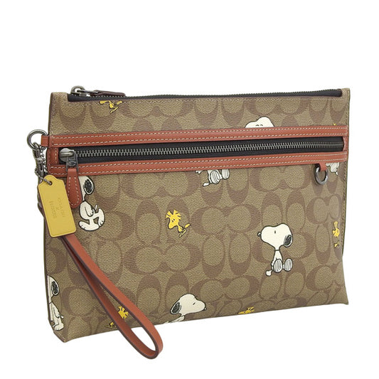 コーチ バッグ レディース クラッチバッグ アウトレット カーキマルチ CRY ALL PCH SIG PNUT CE712QBE7V COACH 母の日　土日祝も毎日発送します