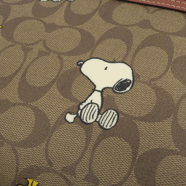 コーチ バッグ レディース クラッチバッグ アウトレット カーキマルチ CRY ALL PCH SIG PNUT CE712QBE7V COACH 母の日　土日祝も毎日発送します