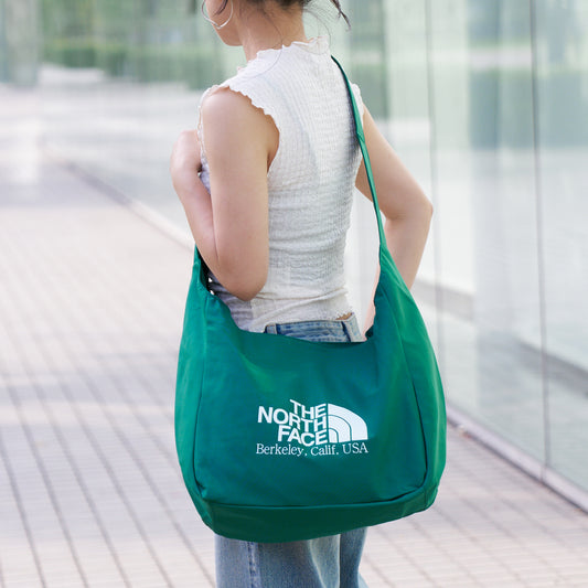 ノースフェイス バッグ メンズ レディース ショルダーバッグ ポリエステル グリーン BIG LOGO SHOULDER BAG NN2PQ15K-GRE THE NORTH FACE A4対応
